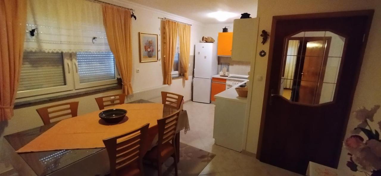 Apartmani Horvat - ヴァラズディンスケ・トプリツェ エクステリア 写真